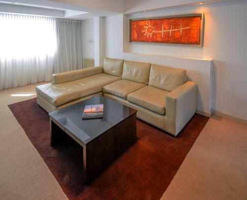 Potrero De Los Funes Hotel