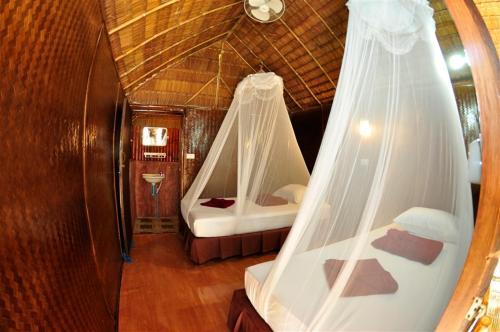 Hotel Phi Phi Hill Bamboo Bungalow