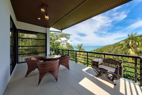 Nb Sunrise Mountain Villa