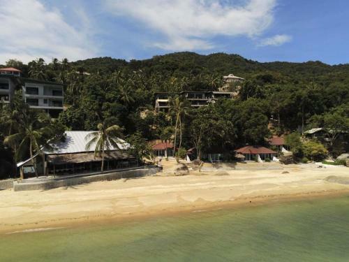 Hotel The Bay Resort & Restaurant