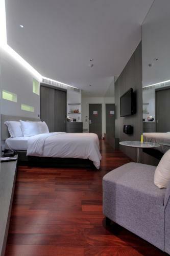 Lit Bangkok Hotel