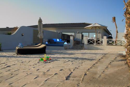 Hotel Dana Beach Resort