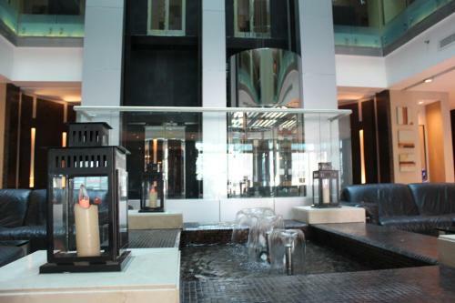 Royal Ascot Hotel Apartment - Kirklees 2