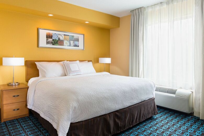 Hotel Fairfield Inn And Suites By Marriott Valparaiso