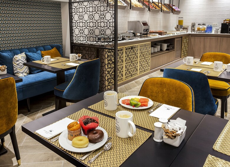 Hotel Eurostars Puerta Real