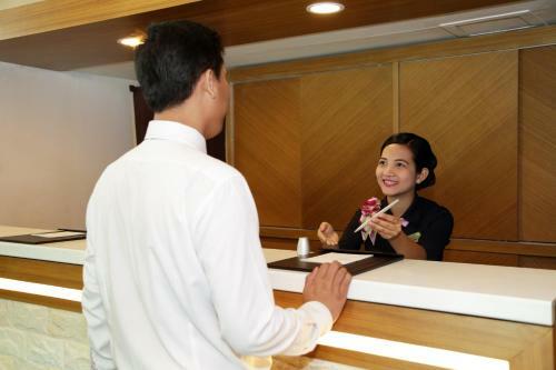 Super Hotel Yangon