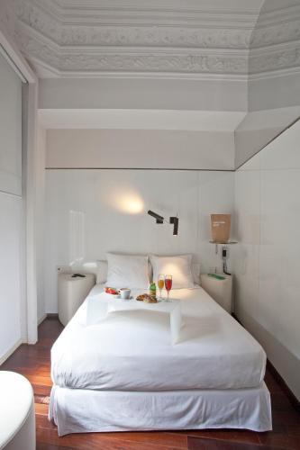 Chic & Basic Born Boutique Hotel