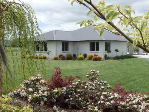 Bed & Breakfast Matangi Oaks Boutique B & B