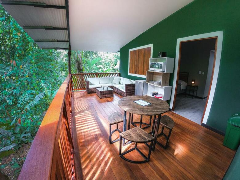 Jungle Green House