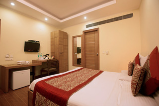 Hotel The Pearl - A Royal Residency