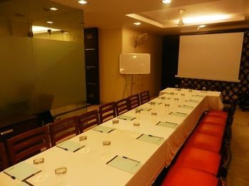 Hotel The Pearl - A Royal Residency