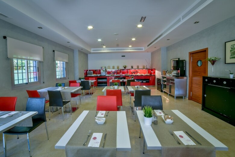 Hotel Sercotel Riscal