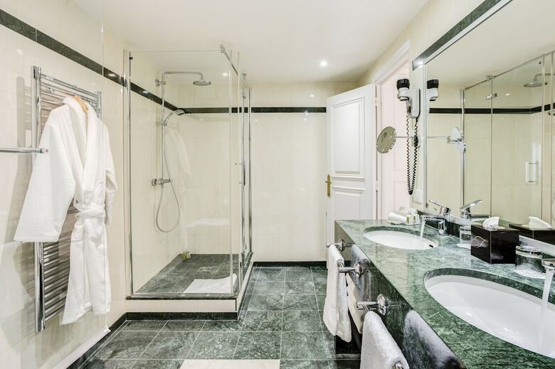 Hotel Le Claridge Champs-elysees Fraser Suites