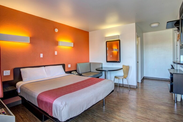 Motel 6 Murfreesboro