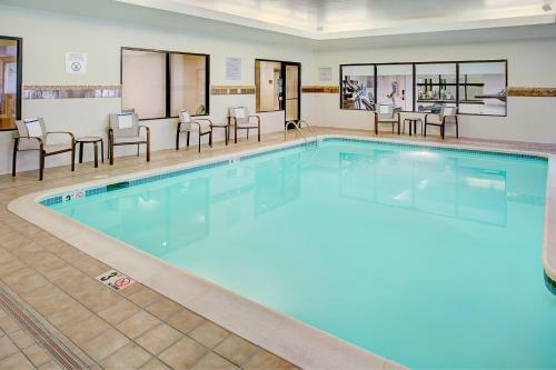 Hotel Courtyard By Marriott Richmond Airport