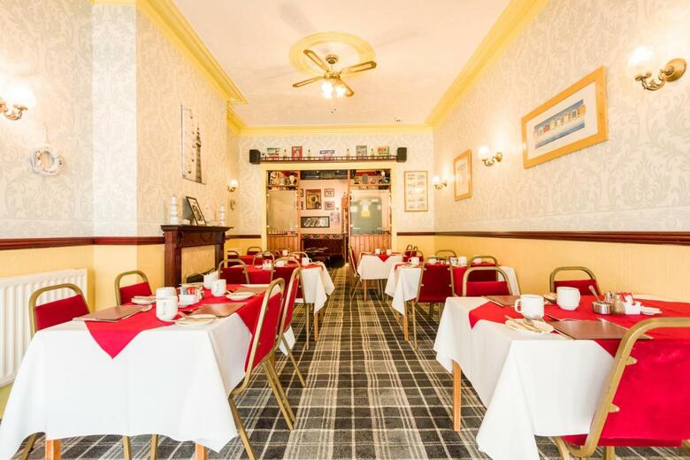 Valdene Hotel