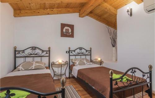 Holiday Home Kirmenjak With A Fireplace 03