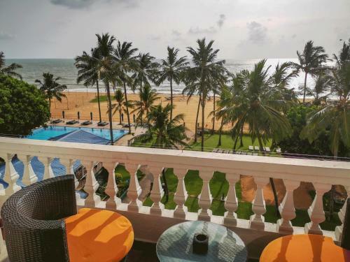 Camelot Beach Hotel