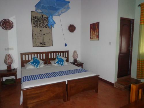Hostal Blue Elephant Tourist Guesthouse