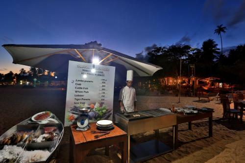 Hotel Thaproban Beach House