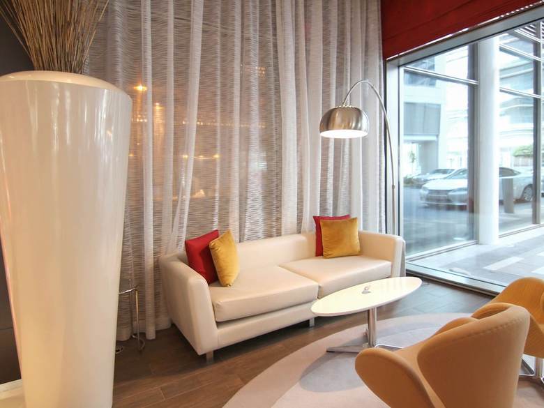 Hotel Ibis One Central