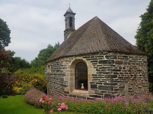 G�te Atypique Dans Une Chapelle