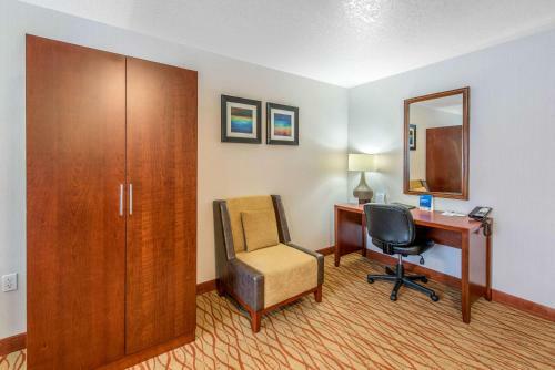 Hotel Comfort Inn Central Weed