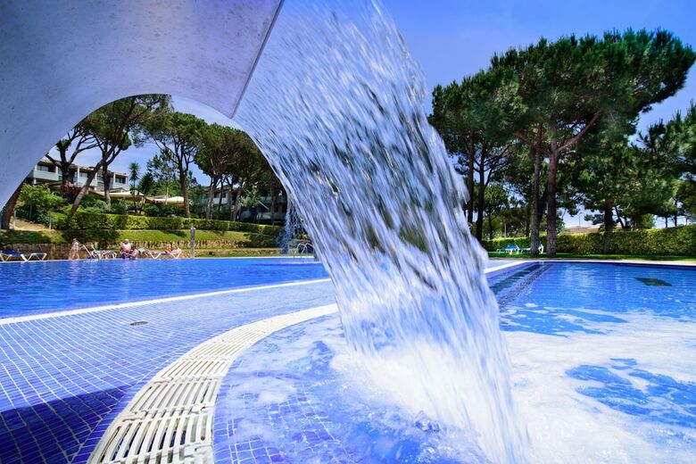 Ciutat De Palol Aparthotel