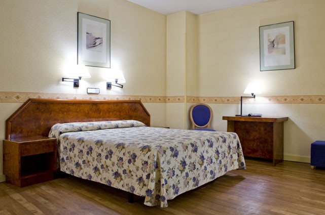 Hotel Apartamentos Tribunal