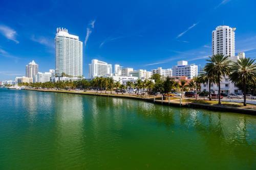 Lux Hotel Miami