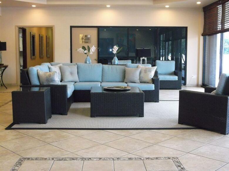 Hotel Vero Beach Inn & Suites