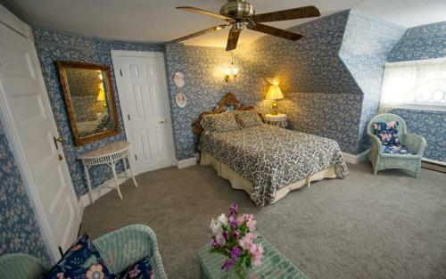 Posada Thornhedge Inn