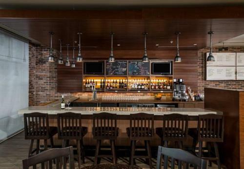 Hotel Courtyard By Marriott Portland Downtown/waterfront