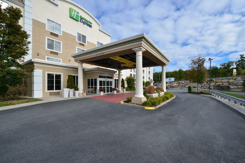 Holiday Inn Express Boston/milford Hotel
