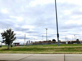 Motel Honeysuckle Inn & Conference Center