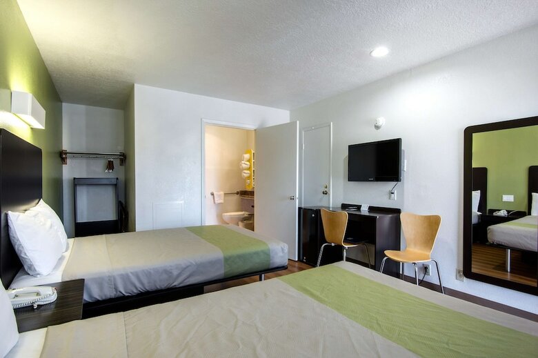 Motel 6 Santa Fe Plaza - Downtown