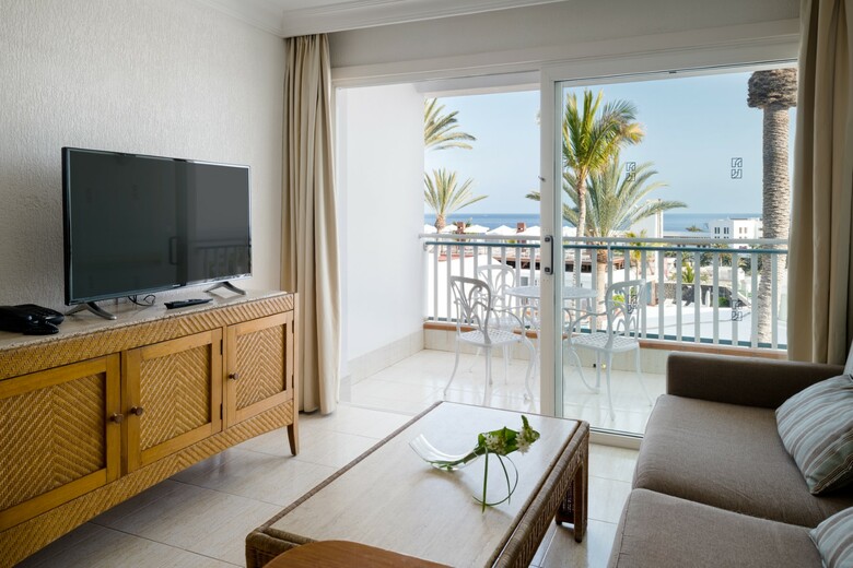 Plus Fariones Apartamentos