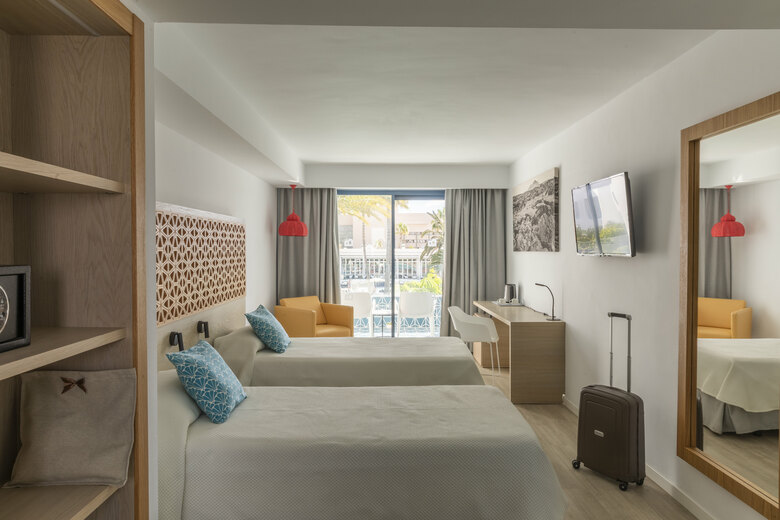 Hotel Oasis Lanz Beach Mate