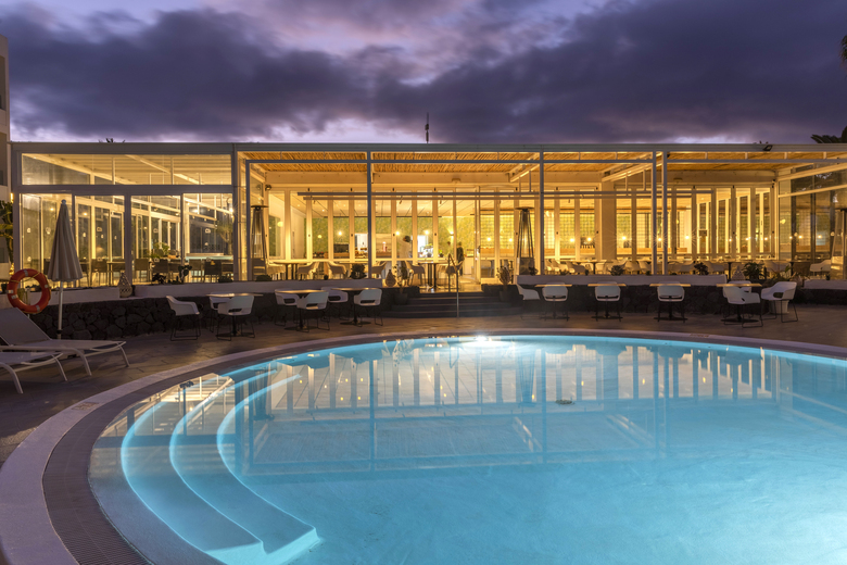 Hotel Oasis Lanz Beach Mate