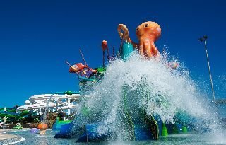 Apartamentos Lanzasur Club