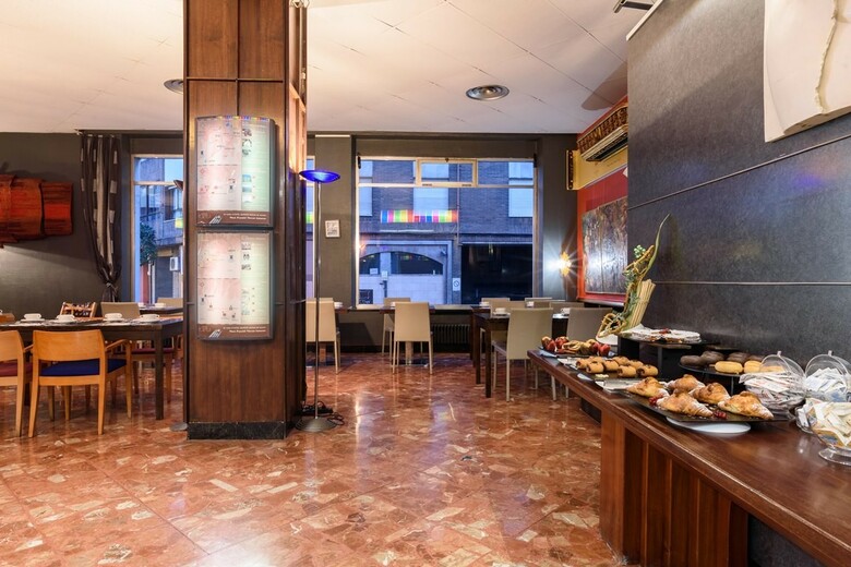 Hotel Crisol Quindos