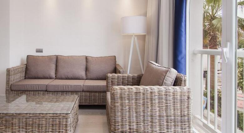 Hotel Catalonia Del Mar