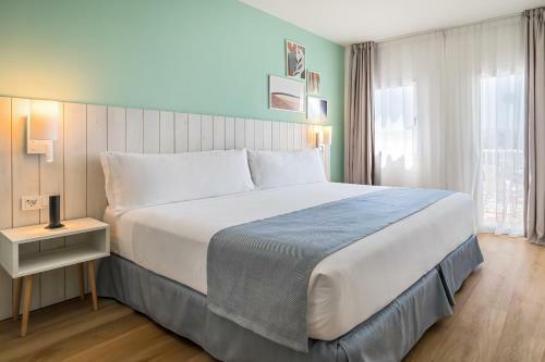 Hotel Barcel� Ponent Beach