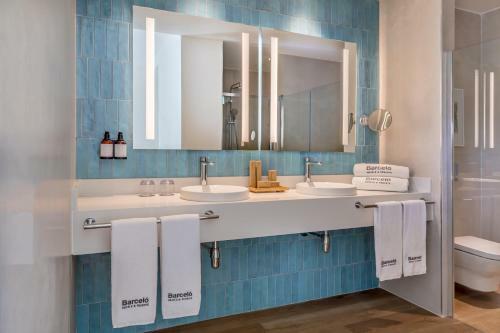 Hotel Barcel� Ponent Beach