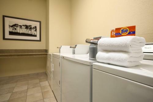 Hotel Country Inn & Suites - Elyria