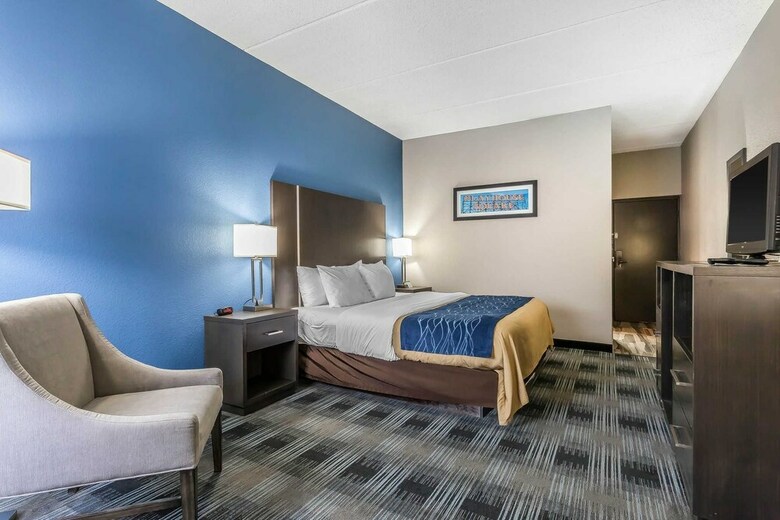 Hotel Comfort Inn Cleveland Airport