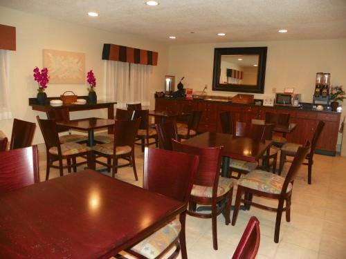Hotel Royalton Inn & Suites Upper Sandusky