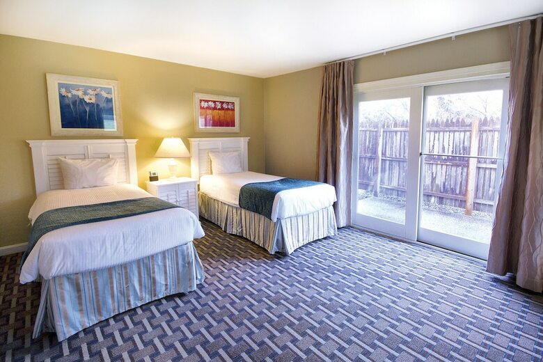 Hotel Wyndham Newport Overlook