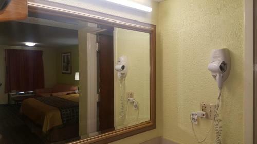 Motel American Inn Columbia