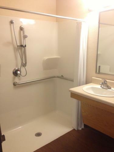 Hotel Inland Suites Lamar